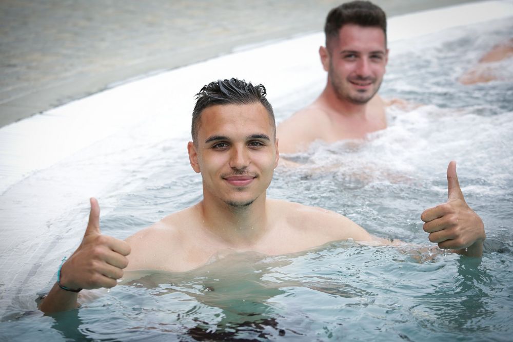 Romania U21, imagini de colectie. Antrenament in piscina si pe nisip pentru elevii lui Radoi in cantonamentul pentru EURO_9