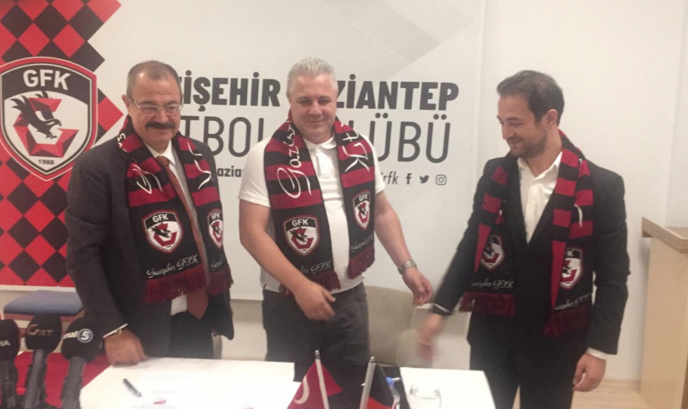Marius Sumudica, PREZENTAT OFICIAL al Gaziantep! Promisiunea pe care antrenorul i-a facut-o presedintelui clubului turc | Primele transferuri_3