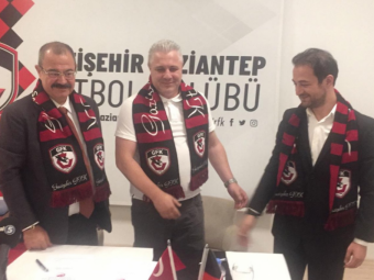 
	Marius Sumudica, PREZENTAT OFICIAL al Gaziantep! Promisiunea pe care antrenorul i-a facut-o presedintelui clubului turc | Primele transferuri

