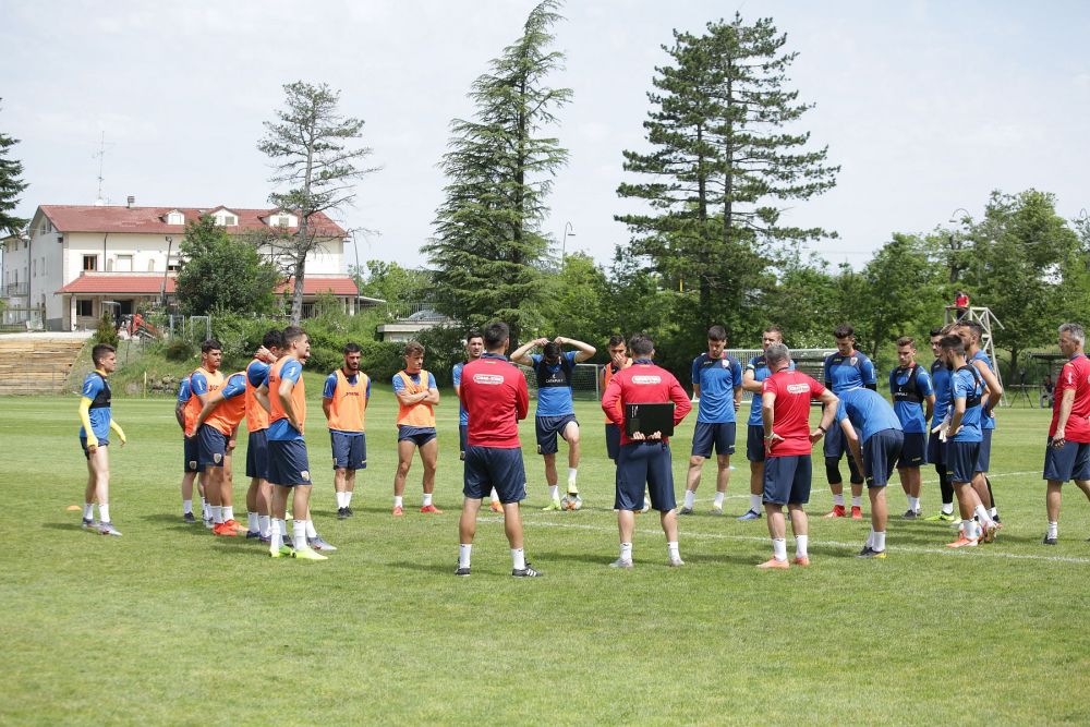 ROMANIA U21: Primul antrenament in formula completa. Radoi si-a monitorizat jucatorii de la inaltime. FOTO_3