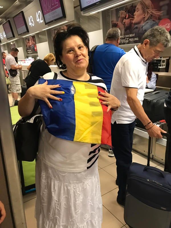 ROMANIA - GERMANIA U21: Mii de mesaje pentru tricolori: "Sa joace cu inima, noi o sa fim in spatele lor!" Imagini din vestiarul nationalei. FOTO_6