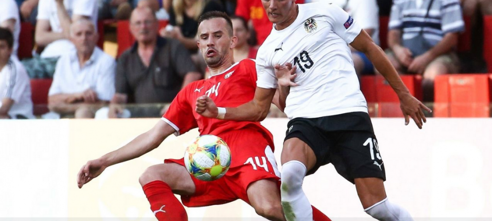 Moment oribil la EURO U21! Un jucator care tocmai a prins un transfer urias nu va mai juca in acest an! Arbitrul n-a acordat nimic, cand a vazut reluarea cu VAR a dat cartonas rosu!