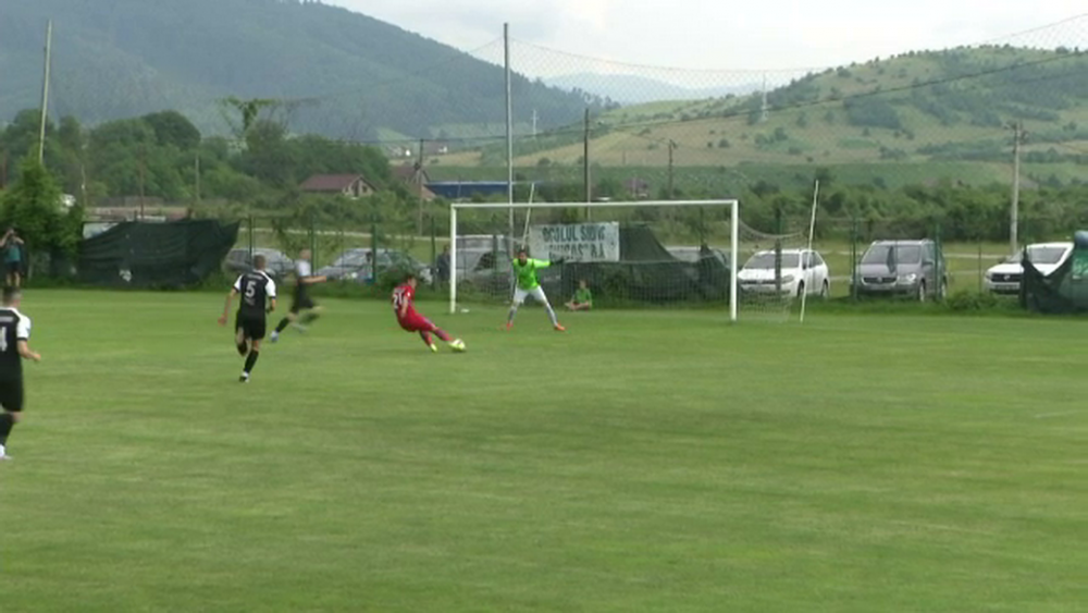 FCSB - COLTEA BRASOV 7-0 VIDEO | Echipa lui Andone s-a dezlantuit dupa pauza! Portarul lui Coltea, aproape de un golazo din lovitura libera! Vezi golurile_3