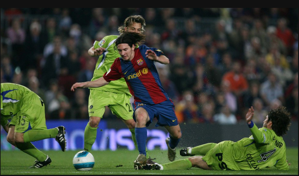 Leo Messi, 32 de ani! 32 de imagini MEMORABILE din cariera omului care a spart toate recordurile in fotbal. FOTO_4