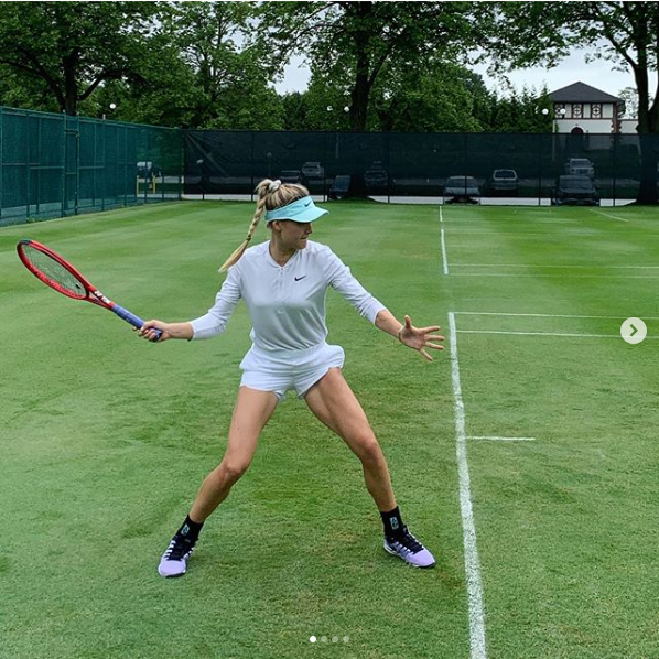 Eugenie Bouchard socheaza din nou: "Nu ti-e cald?" Echipamentul cu care a surprins pe toata lumea la Wimbledon. FOTO_11