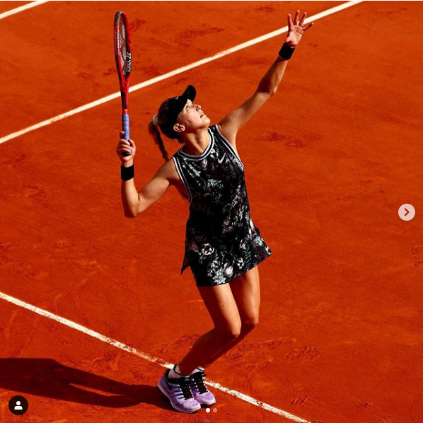 Eugenie Bouchard socheaza din nou: "Nu ti-e cald?" Echipamentul cu care a surprins pe toata lumea la Wimbledon. FOTO_12