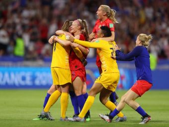 
	SUA, prima finalista a Mondialului feminin dupa un meci dramatic cu Anglia! Alex Morgan &amp; Co s-au calificat dupa 2-1 in semifinale
