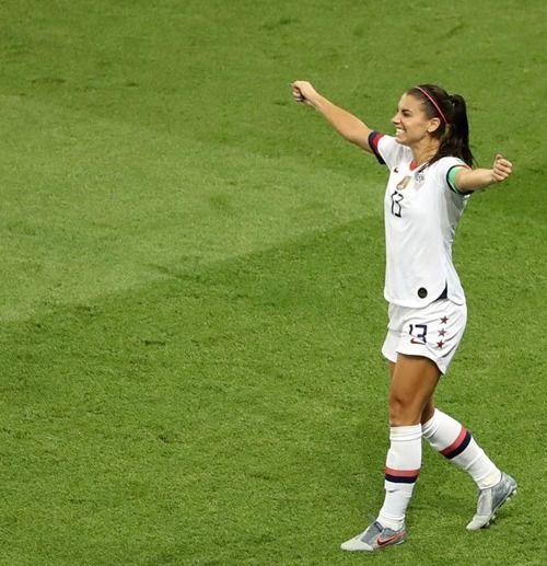 Captain Morgan, cea mai sexy fotbalista de la Mondialul de fotbal feminin! GALERIE FOTO cu vedeta SUA_3
