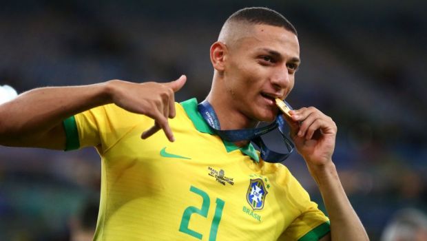 
	BRAZILIA - PERU: I-a dedicat golul strabunicii sale, dar a UITAT cum o cheama! Moment fabulos dupa finala Copei America
