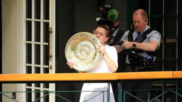 
	OFICIAL | Cand ajunge Simona Halep in tara, dupa victoria istorica de la Wimbledon! Va fi primita ca o adevarata regina
