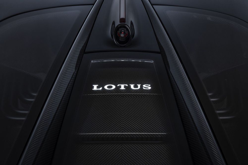 Lotus a lansat cea mai PUTERNICA masina din lume! Cum arata Evija, bolidul ELECTRIC de 2 milioane euro. FOTO_9