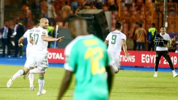 
	ALGERIA CASTIGA CUPA AFRICII! Reusita BIZARA din minutul 2 a rezolvat FINALA! Senegal a avut penalty anulat de VAR si a ratat din toate pozitiile!
