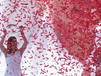 
	Parada Simona Halep la Constanta LIVESTREAM ACUM | Campioana de la Wimbledon prezinta marele trofeu

