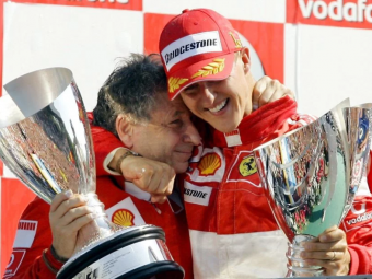 
	Michael Schumacher face progrese in recuperare si se uita la curse de Formula 1! Cine a facut anuntul URIAS
