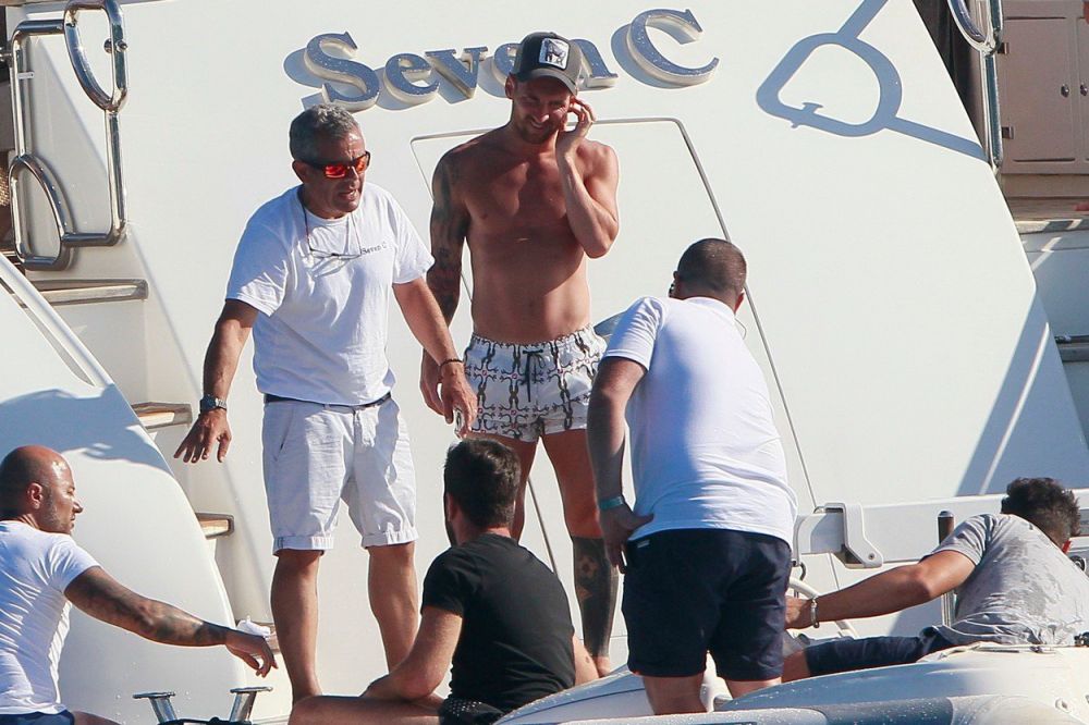 Messi, Suarez si Fabregas si-au dus sotiile pe un yacht in Ibiza. SUPER GALERIE FOTO_20