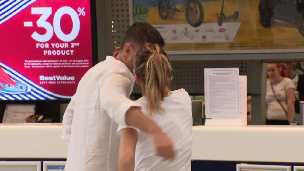 Simona Halep si Toni Iuruc, surprinsi de paparazzi! Ce bolid electric de peste 100.000 de euro conduce iubitul campioanei de la Wimbledon_1