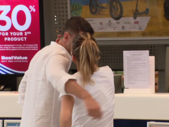 
	Simona Halep si Toni Iuruc, surprinsi de paparazzi! Ce bolid electric de peste 100.000 de euro conduce iubitul campioanei de la Wimbledon
