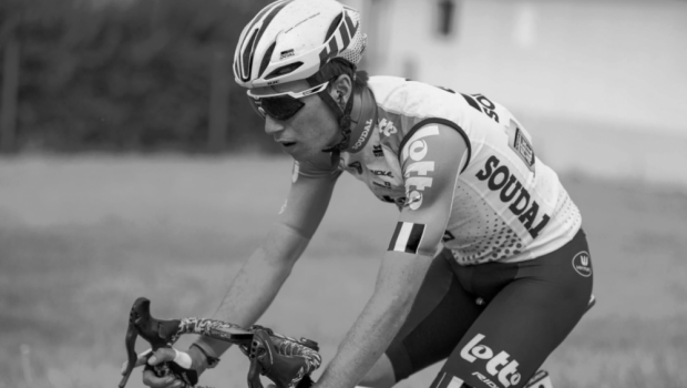 
	BREAKING NEWS: Un ciclist cunoscut a murit in Turul Poloniei! Tragedie petrecuta in urma cu putin timp
