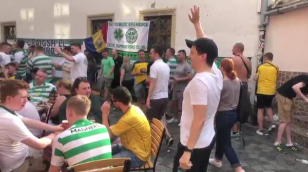 Fanii lui Celtic au pus stapanire pe centrul orasului! Atmosfera incendiara cu cateva ore inainte de meciul cu CFR. VIDEO