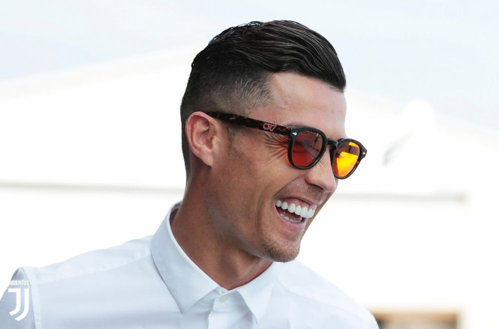 FOTO | Like a boss:) Aparitie de senzatie a lui Ronaldo la tragerea la sorti a grupelor UCL! Cum a aparut imbracat superstarul portughez_1