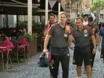 
	Inainte de a inspecta terenul, Robert Moreno a inspectat Centrul Vechi :) Selectionerul Spaniei s-a relaxat inainte de meciul cu Romania | VIDEO 
