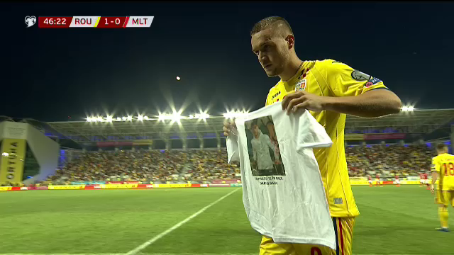 ROMANIA - MALTA: Cui i-a dedicat George Puscas golul! Atacantul a luat un tricou si l-a aratat catre camera! FOTO_5