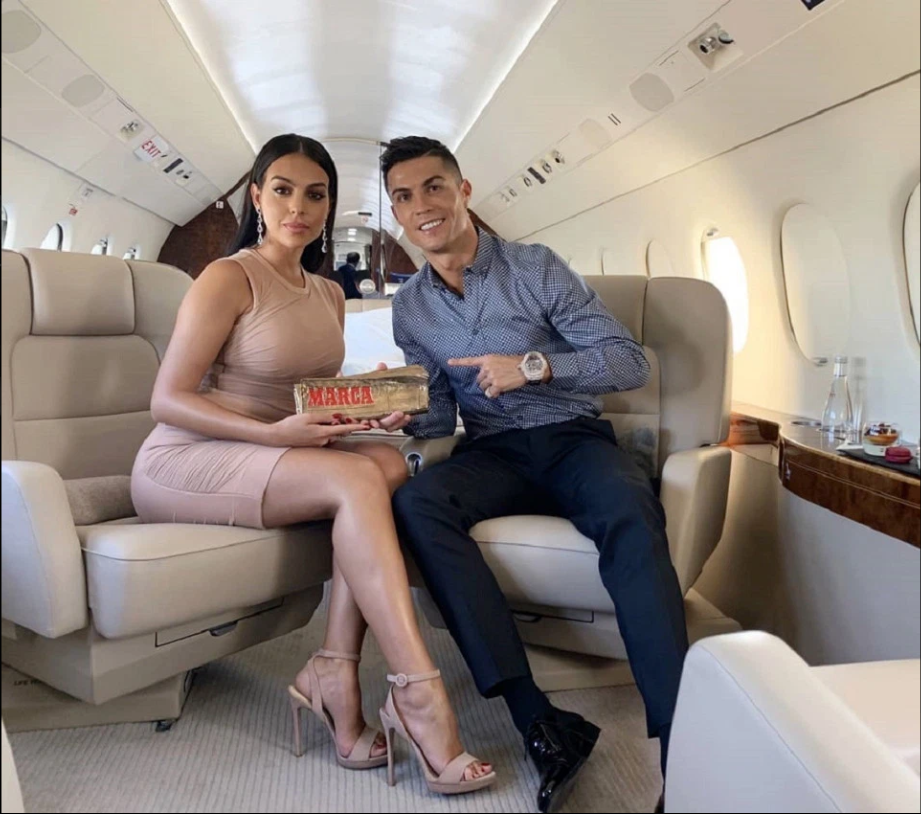 Viata Georginei Rodriguez, o adevarata aventura! De la bona, la vanzatoare si acum viitoare sotie a lui Cristiano Ronaldo: "O sa ne casatorim, e visul mamei mele"_9