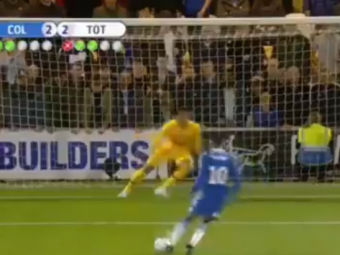 
	VIDEO | E cel mai slab penalty din istorie?! Vezi executia incredibila din meciul Colchester - Tottenham
