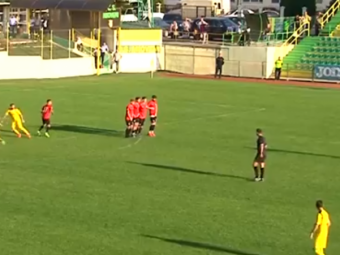 
	VIDEO | Juninho de Romania! A lansat o racheta sol-aer si a rupt plasa! Tocmai a fost marcat golul anului in Liga a doua
