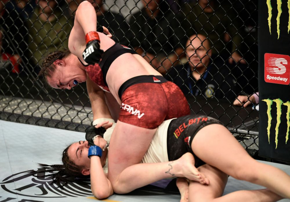 Diana Belbita, meci violent la debutul in UFC! Englezoaica McCann a invins-o pe romanca la Boston! VIDEO_5