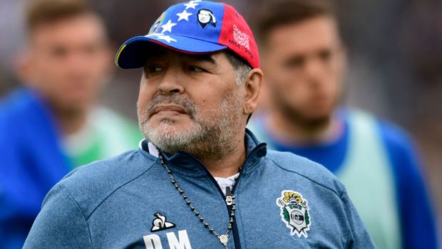 
	Superstitiile lui Maradona! Legenda Argentinei a INTERZIS jucatorilor sa mai poarte culoarea verde. Ce alte schimbari a mai facut la noua sa echipa
