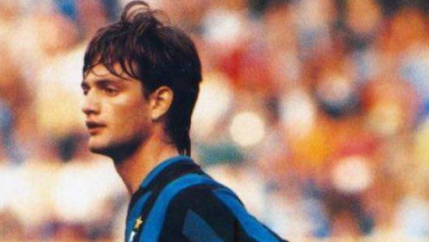 
	Doliu in lumea fotbalului! Un fotbalist legendar al lui Inter a murit la doar 51 de ani! Anunt TRAGIC in Italia
