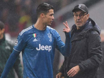 
	Cristiano Ronaldo si-a iesit din minti! Gest INCREDIBIL fata de Maurizio Sarri: cum a reactionat starul portughez cand a fost schimbat in meciul cu Lokomotiv
