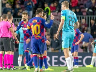 
	L-AU PRINS CU MATA-N SAC! Portarul Slaviei a mintit dupa meciul cu Barcelona: &quot;Messi si ceilalti nici macar nu ne-au strans mainile&quot;. Imaginile care arata ADEVARUL
