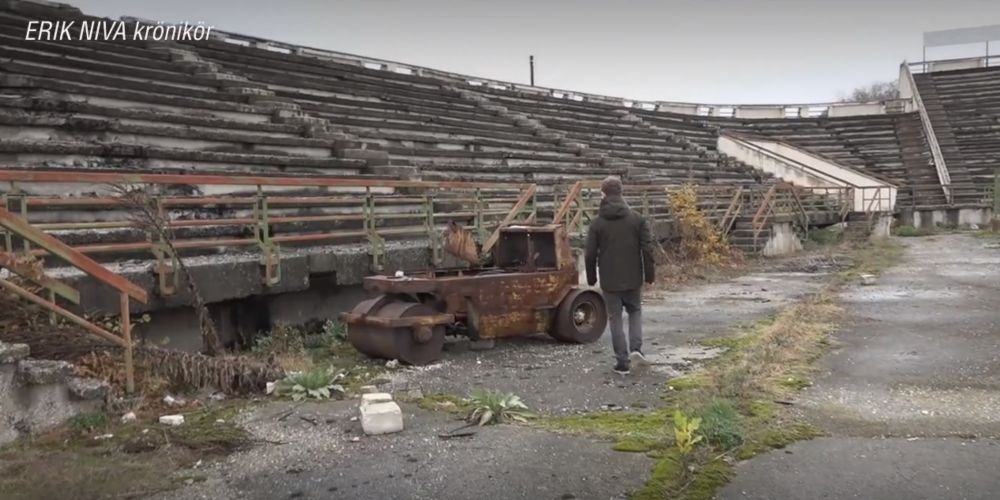 VIDEO Suedezii s-au dus la SCORNICESTI dupa fantoma lui Ceausescu! Ce au gasit pe stadionul urias din satul dictatorului_1