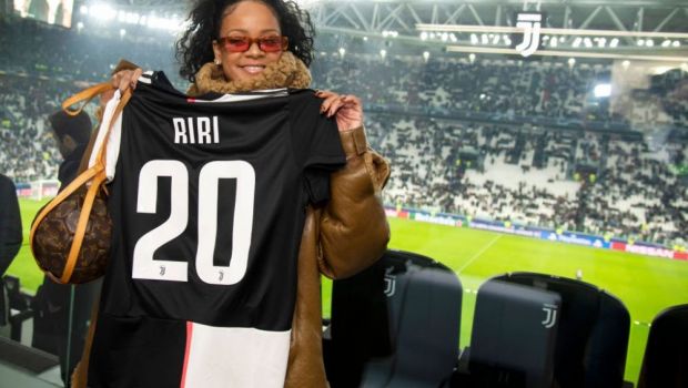 
	Rihanna a fost la Torino sa il vada pe Ronaldo! Accesoriul INEDIT cu care cantareata a venit la stadion&nbsp;
