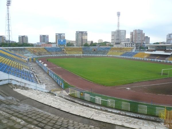 FOTO | Imaginile nepasarii! 8 stadioane importante din Romania ajunse in paragina_2