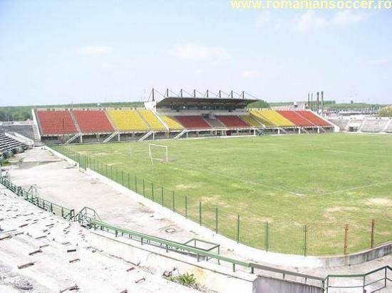 FOTO | Imaginile nepasarii! 8 stadioane importante din Romania ajunse in paragina_3