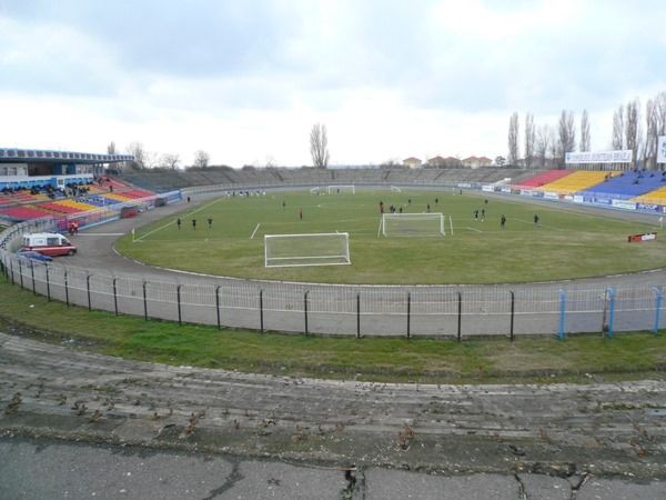 FOTO | Imaginile nepasarii! 8 stadioane importante din Romania ajunse in paragina_4