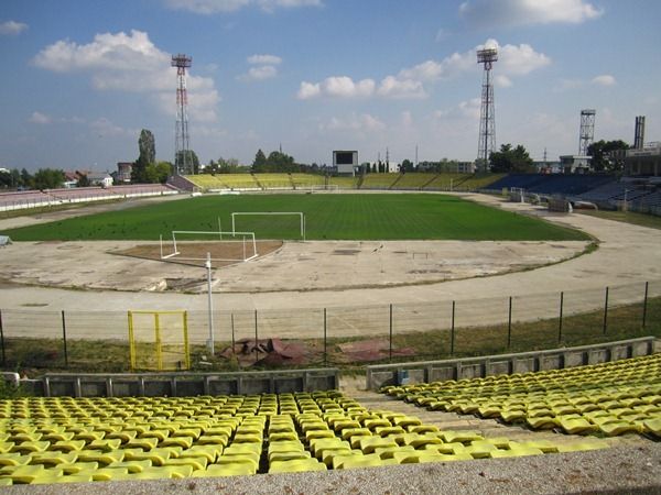 FOTO | Imaginile nepasarii! 8 stadioane importante din Romania ajunse in paragina_5