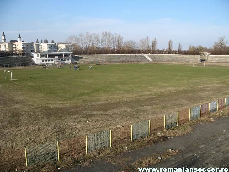 FOTO | Imaginile nepasarii! 8 stadioane importante din Romania ajunse in paragina_6