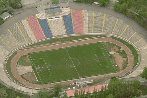 FOTO | Imaginile nepasarii! 8 stadioane importante din Romania ajunse in paragina_7