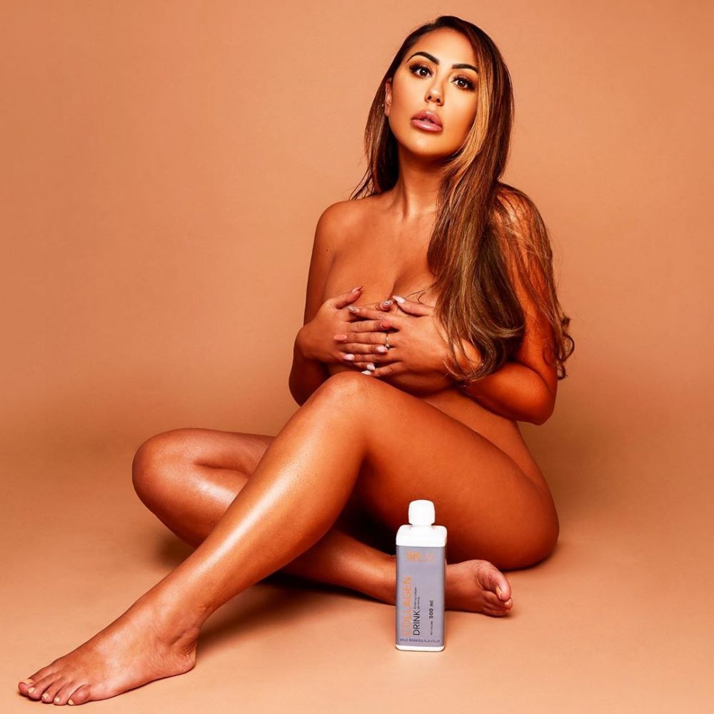 Multi conisdera ca pozele ei sunt trucate, dar e considerata noua Kim Kardashian! S-a pozat intr-un costum de baie minuscul si i-a pus pe fani pe jar! GALERIE FOTO_10