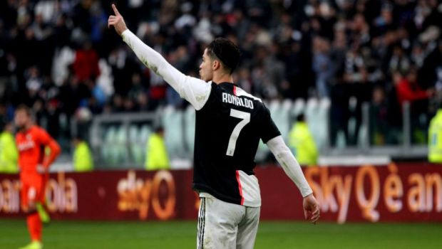 
	MONSTRUOS! Cristiano Ronaldo o duce pe Juventus pe primul loc in Serie A! Portughezul a inscris o dubla DE SENZATIE si a doborat un nou record
