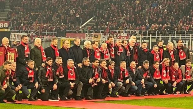 
	Aparitie DE SENZATIE a lui Cosmin Contra! Fostul selectioner, alaturi de legendele lui AC Milan de ziua lui de nastere
