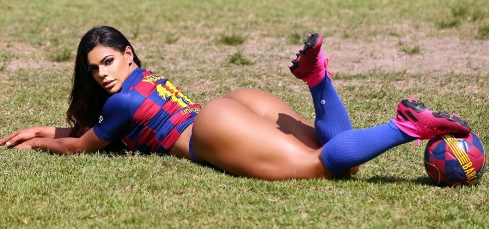 Super modelul Miss BumBum si-a facut tatuaj cu Messi! Ce zona a corpului i-a rezervat fotbalistului: sotia argentinianului a blocat-o imediat pe retelele de socializare_6