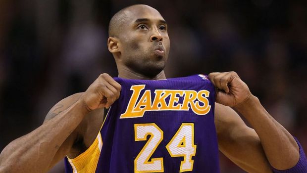 
	VIDEO CARE FACE INCONJURUL PLANETEI! Decizie istorica luata de LA Lakers in memoria lui Kobe Bryant! Cum si-au prezentat jucatorii la ultimul meci disputat
