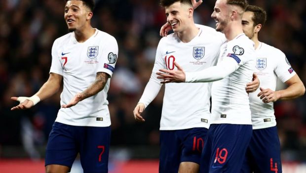 
	Englezii isi freaca mainile pentru ca Euro 2020 s-a amanat si cred ca vor avea prima sansa la trofeu in 2021
