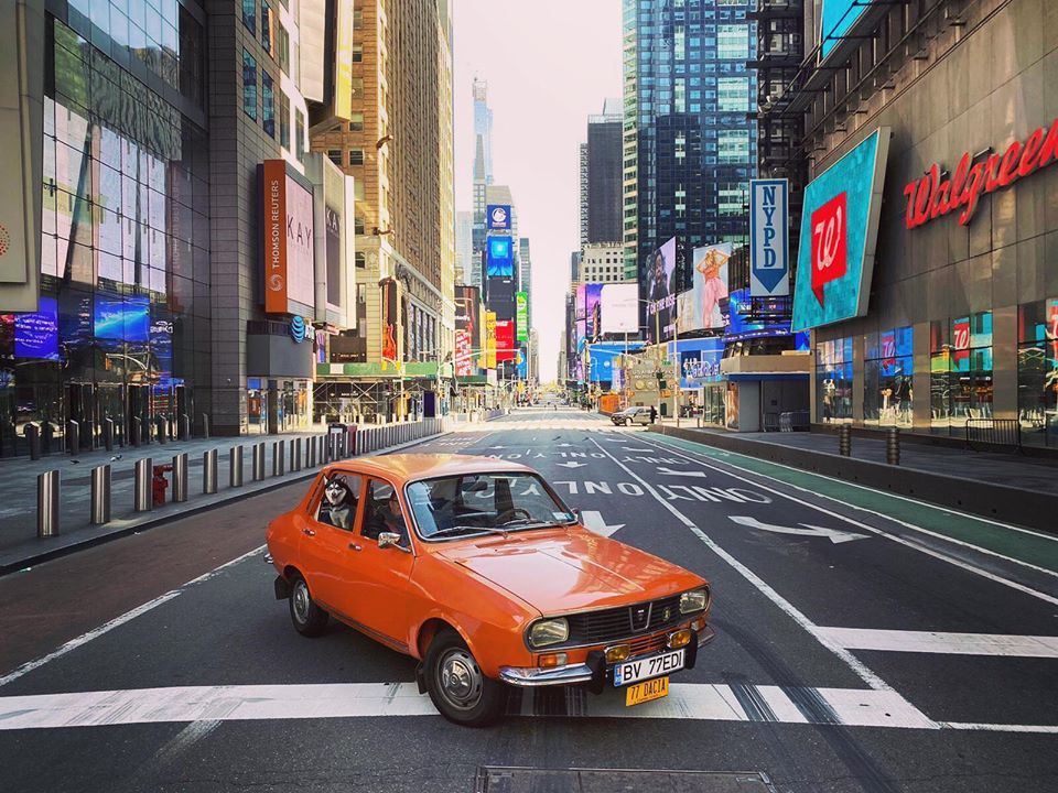 O masina Dacia 1300 este vedeta pe strazile pustii de la New York! Imagini incredibile din "orasul care nu doarme niciodata"_1