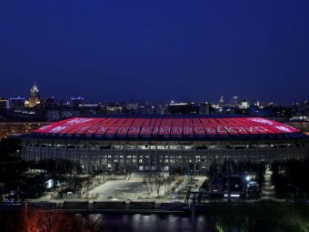 Rusii indeamna oamenii sa stea acasa cu o campanie senzationala! Au luminat toate stadioanele cu ajutorul LED-urilor&nbsp;